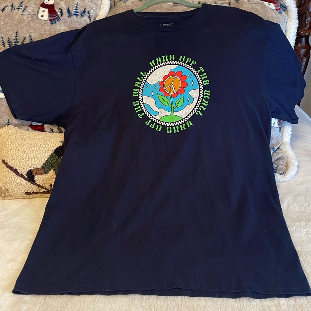 Used men’s van shirt off-the-wall